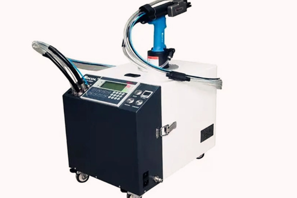 自動送料鉚接機不僅安裝方便且提高生產效率! 圖2